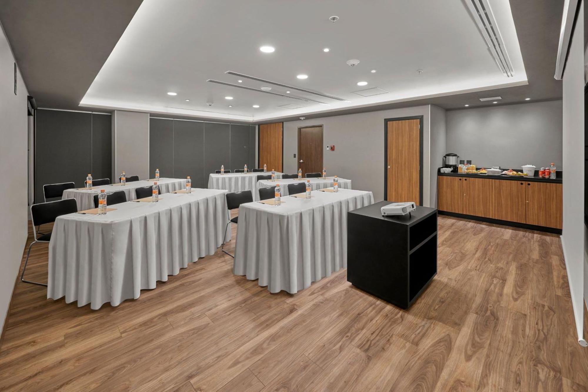 City Express By Marriott Monterrey Lindavista Guadalupe  Экстерьер фото