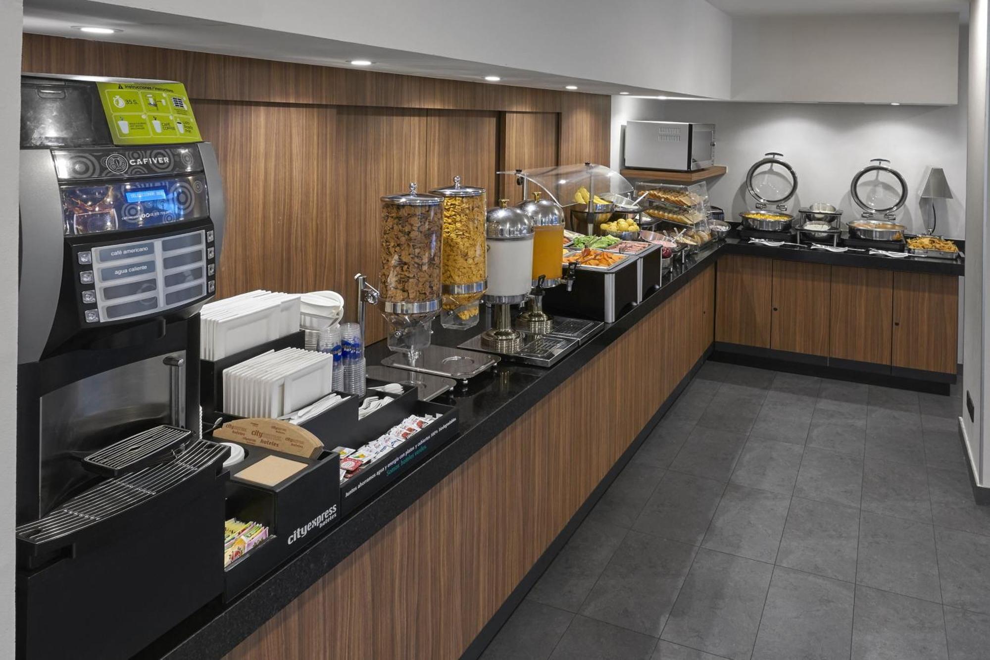 City Express By Marriott Monterrey Lindavista Guadalupe  Экстерьер фото